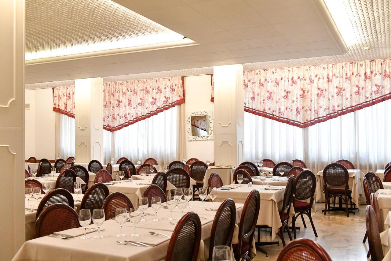 Hotel Beny Lido di Jesolo Exteriör bild