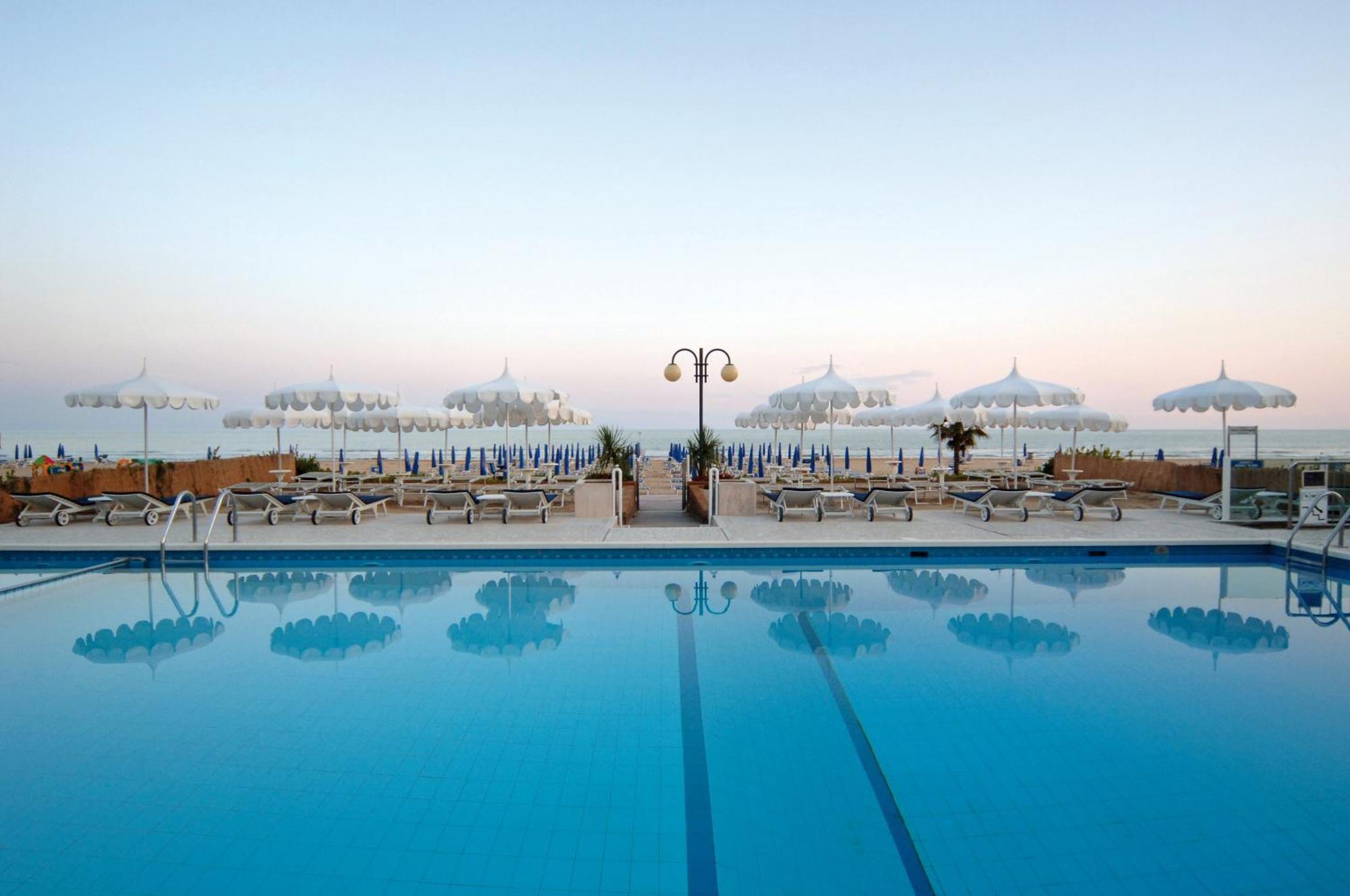 Hotel Beny Lido di Jesolo Exteriör bild
