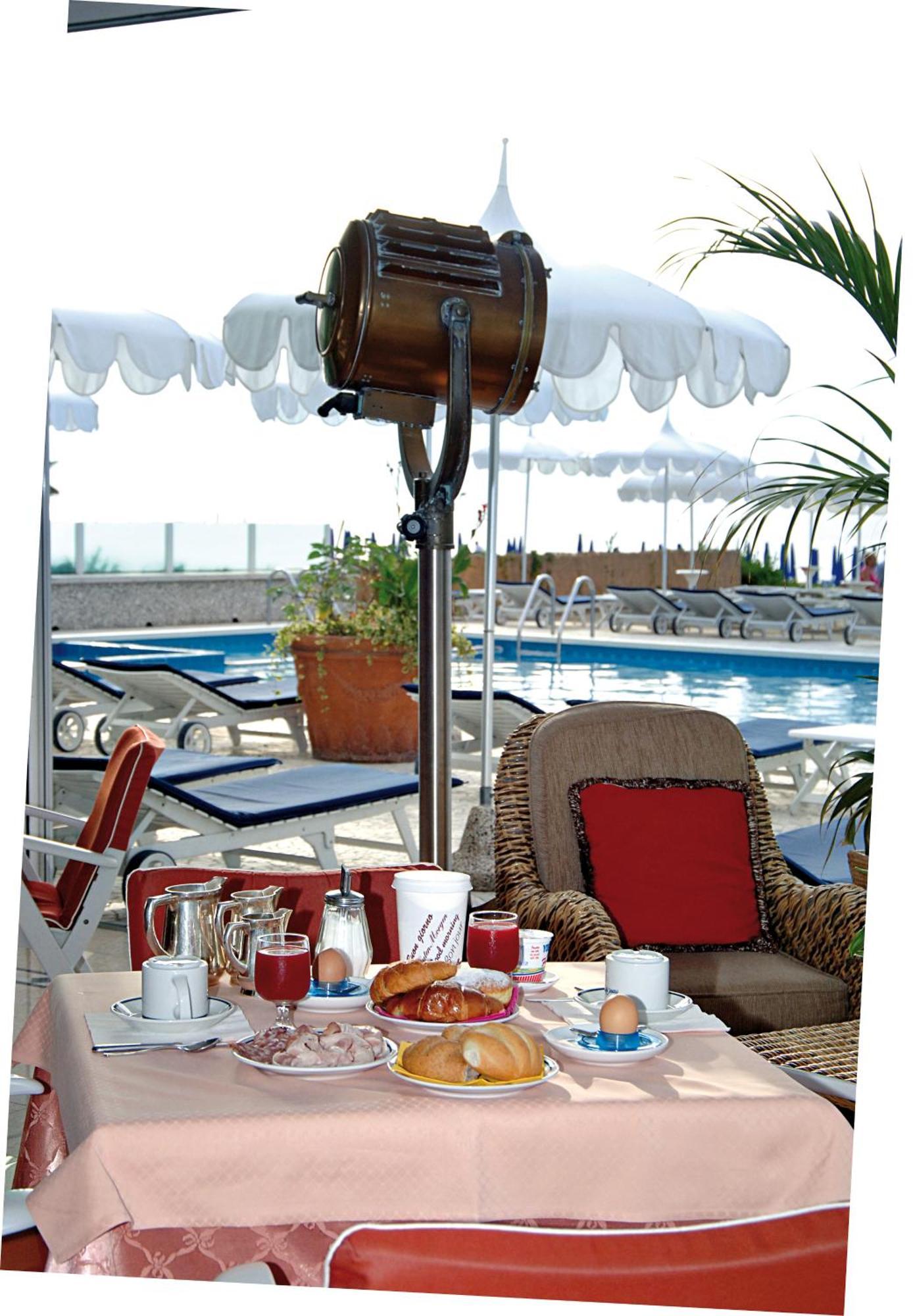 Hotel Beny Lido di Jesolo Exteriör bild
