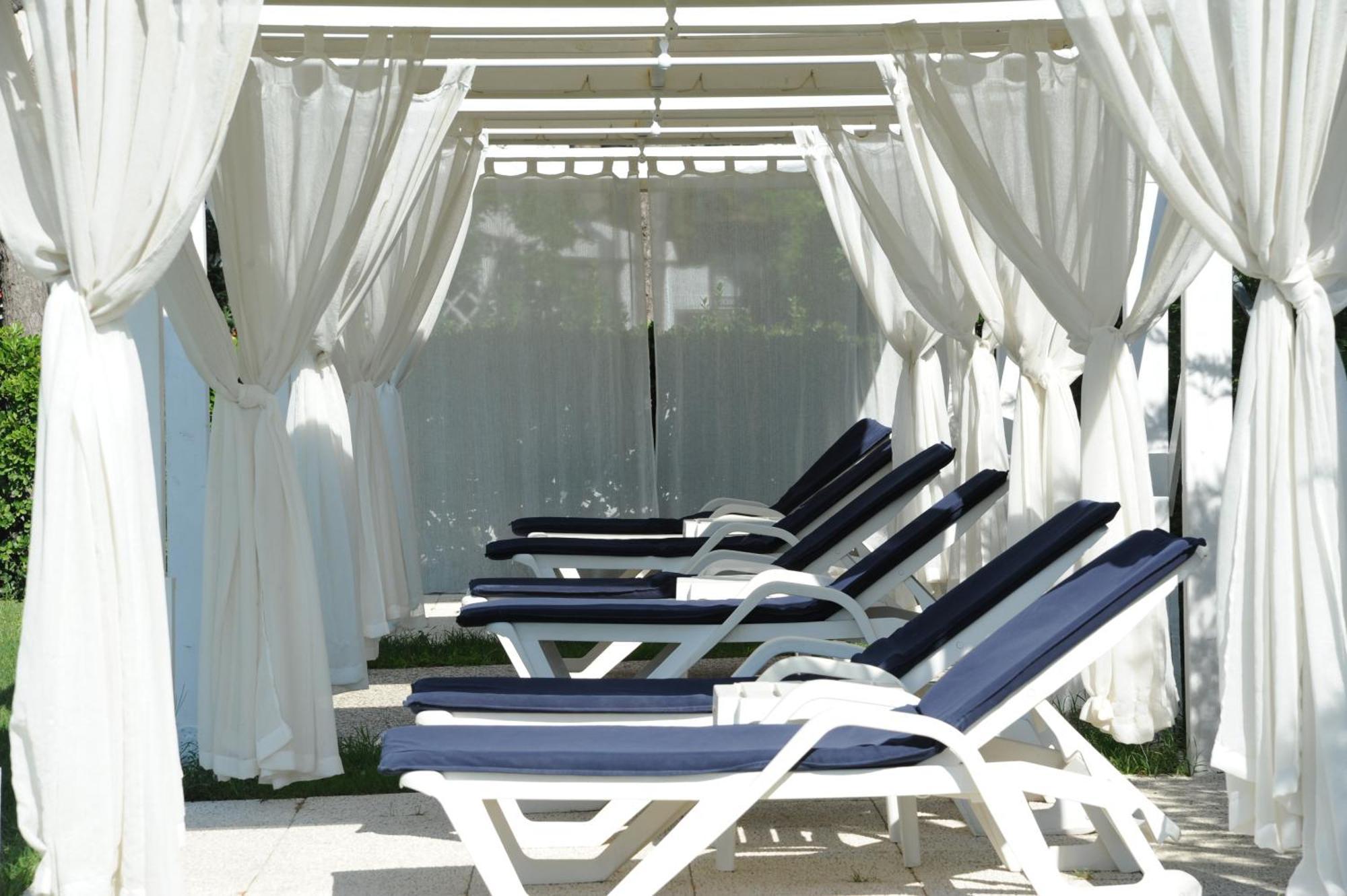 Hotel Beny Lido di Jesolo Exteriör bild