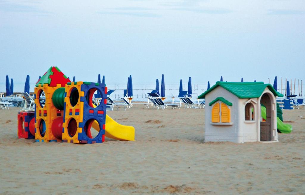 Hotel Beny Lido di Jesolo Exteriör bild